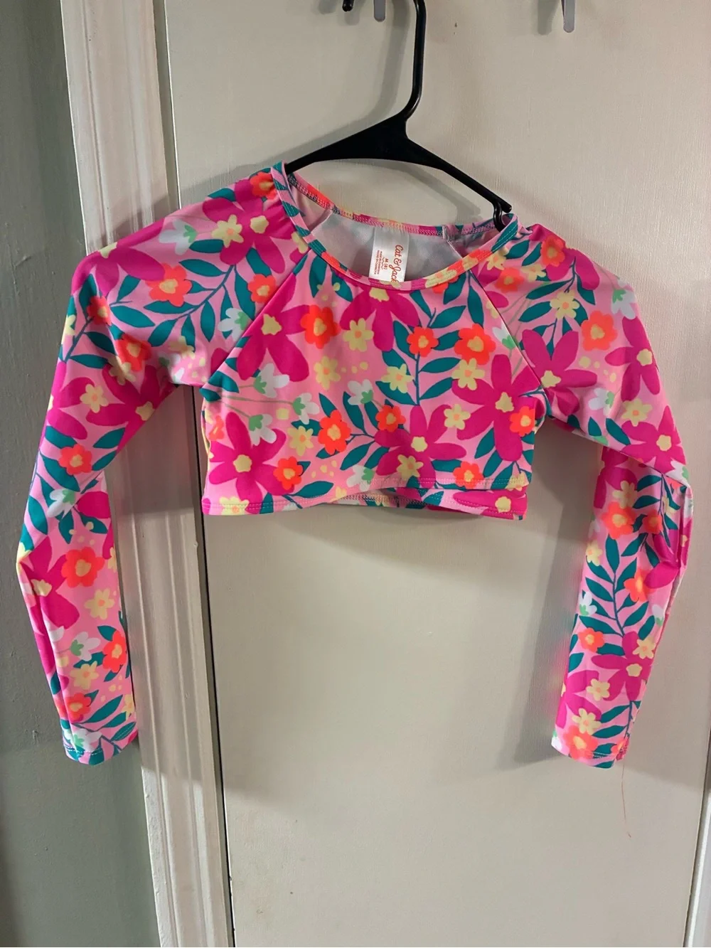 Cat and Jack Girls Pink Floral Long Sleeve Rashguard Swim Shirt Size M Medium 8